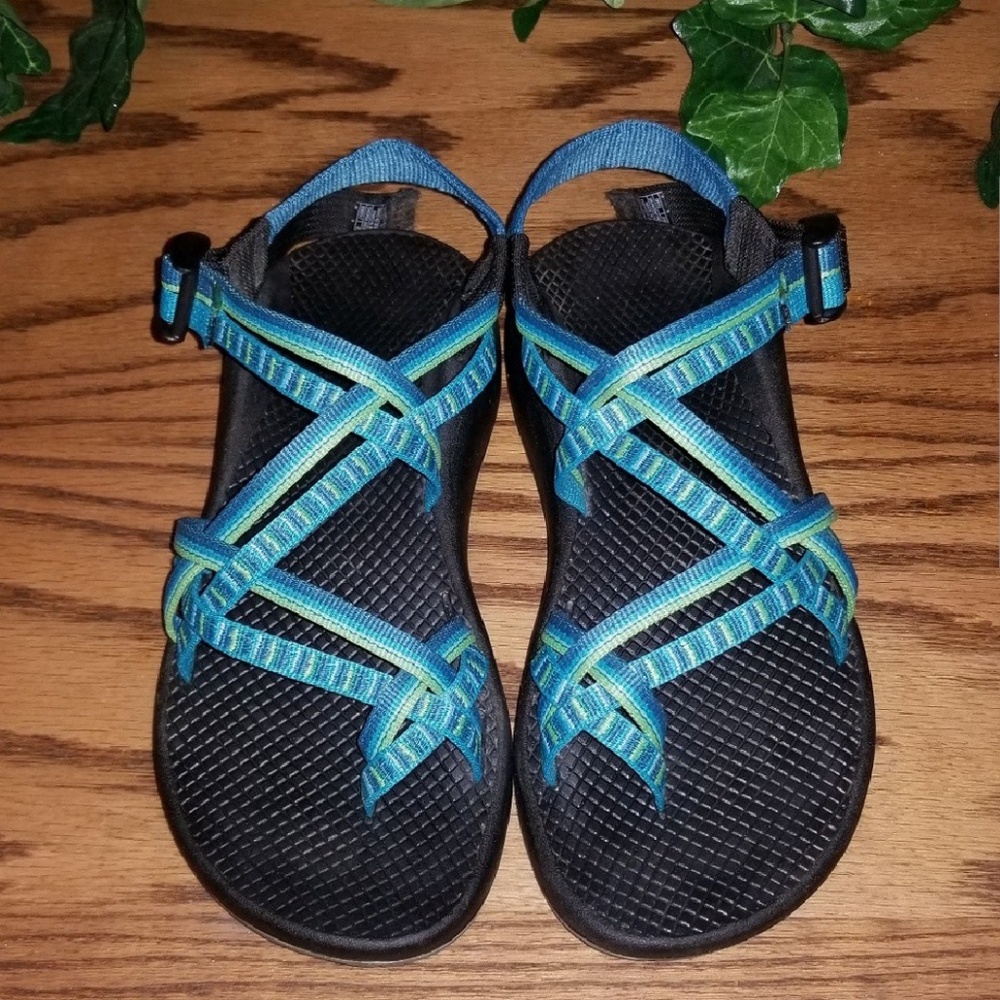 FOR @ELIZABETHMAIZE ❤DOUBLE-STRAPPED CHACO'S❤